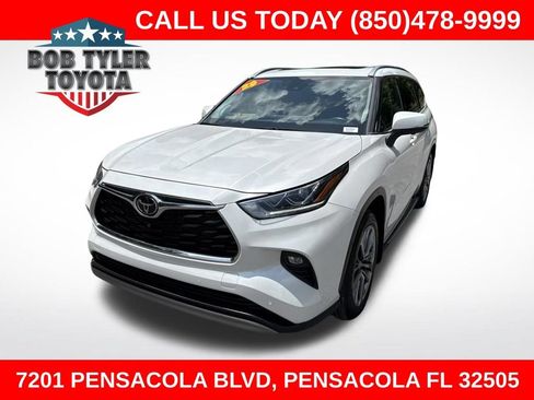 Used 2025 Toyota Highlander Limited AWD/4WD image 1