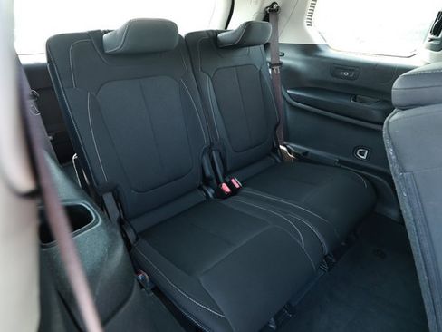 Used 2023 Jeep Grand Cherokee L Laredo w/ Luxury Tech Group I AWD/4WD image 32