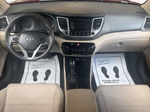 Used 2018 Hyundai Tucson SE AWD/4WD image 16