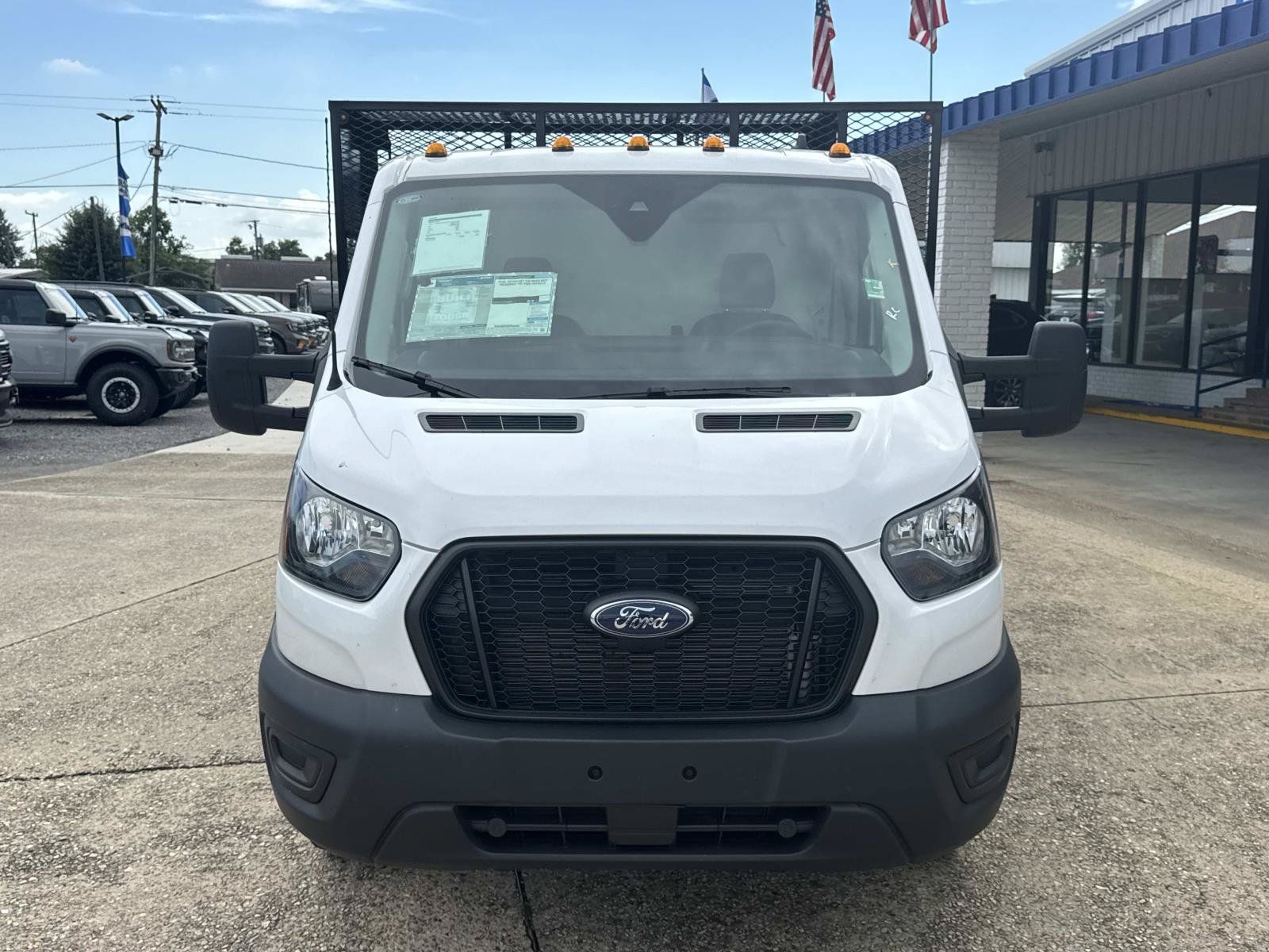 Used 2023 Ford Transit 350 DRW RWD image 2