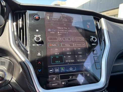 Used 2025 Subaru Outback Premium image 11