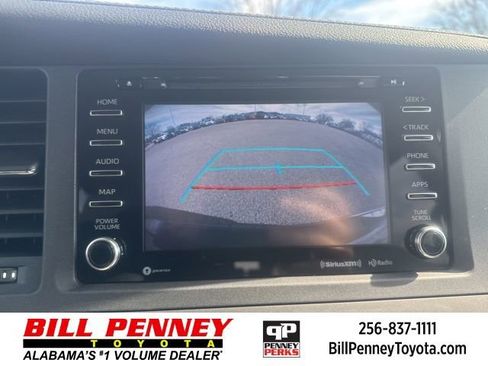 Used 2020 Toyota Sienna XLE image 33