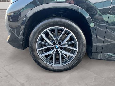 Used 2023 BMW X1 xDrive28i w/ Premium Package image 14