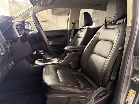 Used 2022 Chevrolet Colorado ZR2 AWD/4WD image 5