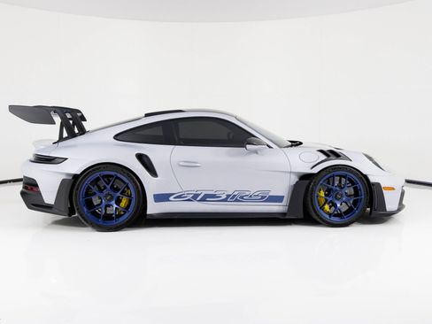 Used 2025 Porsche 911 GT3 RS RWD image 2