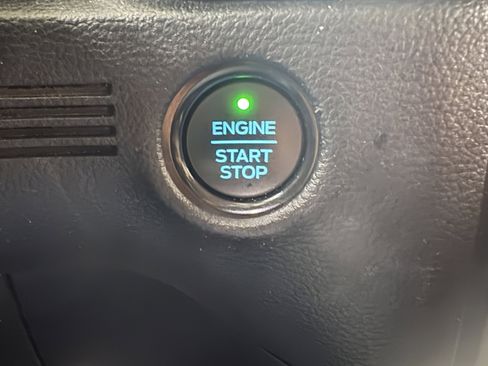 Used 2022 Ford Ranger Lariat w/ Equipment Group 501A High image 17