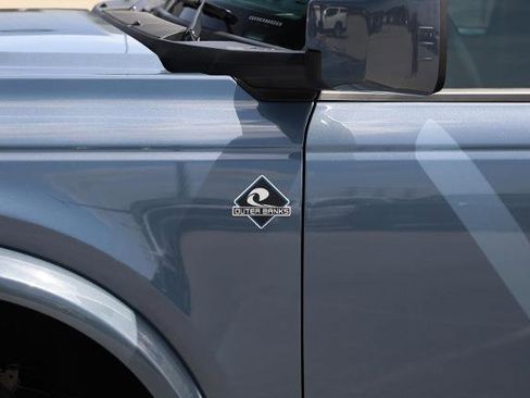Certified 2025 Ford Bronco Outer Banks AWD/4WD image 4
