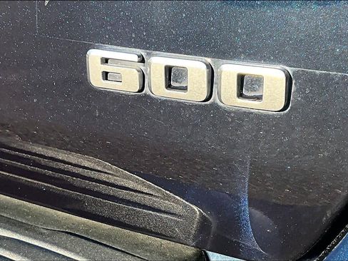 Used 2023 Cadillac Escalade ESV Premium Luxury image 10