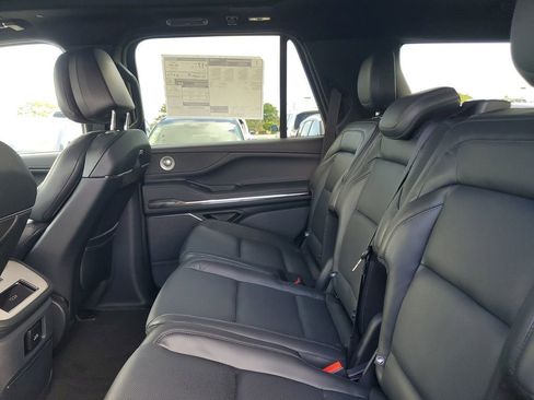 New 2025 Lincoln Navigator Reserve w/ Jet Appearance Package image 11