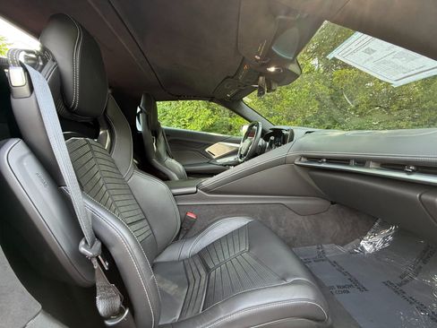 Used 2023 Chevrolet Corvette Z06 RWD image 28