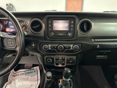 Used 2020 Jeep Wrangler Unlimited Sport S image 29