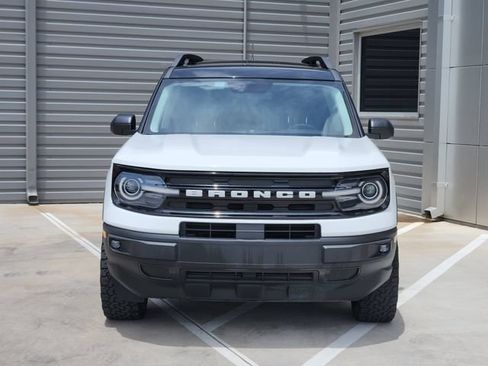 Used 2022 Ford Bronco Sport Outer Banks w/ Tech Package AWD/4WD image 3