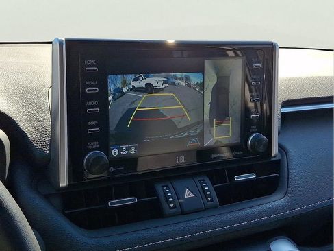 Used 2021 Toyota RAV4 Limited image 29
