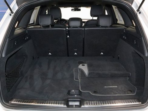 Used 2020 Mercedes-Benz GLC 300 4MATIC image 14