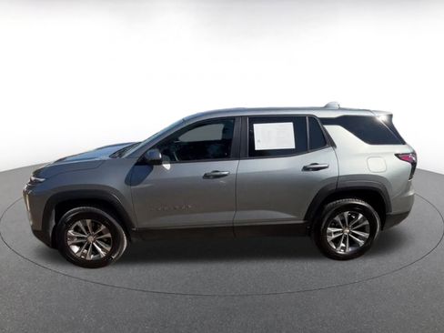 Used 2025 Chevrolet Equinox LT image 9