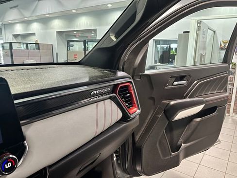 Used 2023 GMC Canyon AT4X AWD/4WD image 24