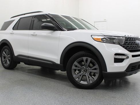 Used 2021 Ford Explorer XLT w/ Equipment Group 202A image 1