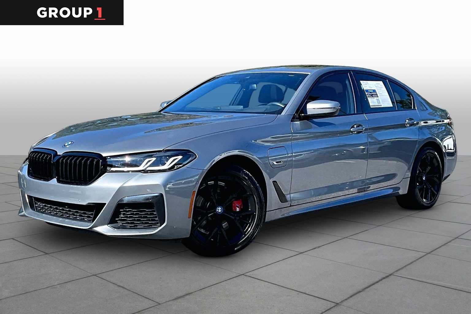 Used 2023 BMW 530e xDrive w/ Executive Package AWD/4WD image 1