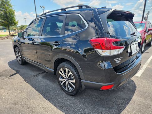 Used 2023 Subaru Forester Limited image 5