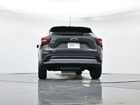 Used 2025 Chevrolet Trax LT w/ Driver Confidence Package FWD image 38