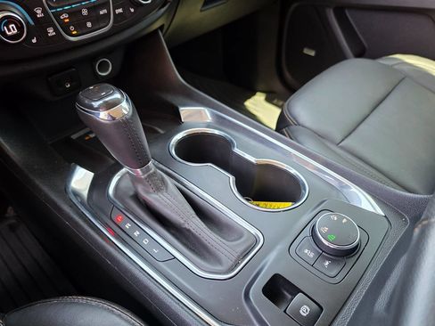 Used 2018 Chevrolet Traverse Premier AWD/4WD image 39