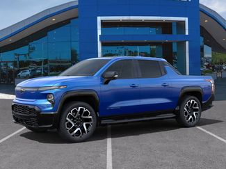 New 2025 Chevrolet Silverado EV RST video 2