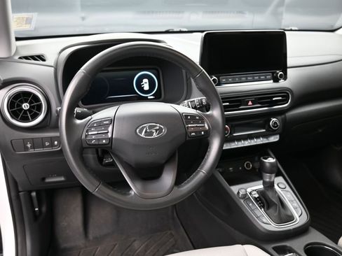 Used 2022 Hyundai Kona Limited image 16
