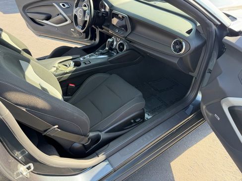 Used 2022 Chevrolet Camaro LT w/ Technology Package RWD image 15