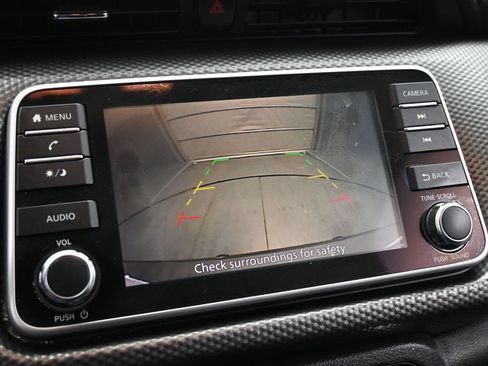 Used 2020 Nissan Kicks SV FWD image 14