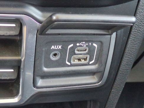 Used 2022 Jeep Wrangler Unlimited Sahara w/ Safety Group image 21