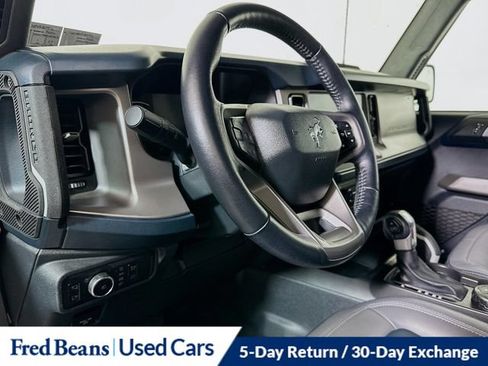 Used 2023 Ford Bronco Outer Banks AWD/4WD image 13