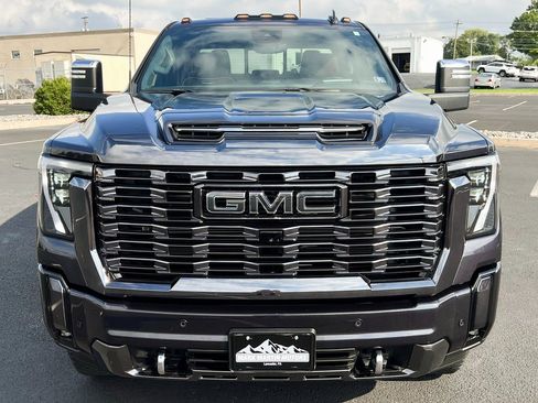 Used 2024 GMC Sierra 2500 Denali Ultimate image 16