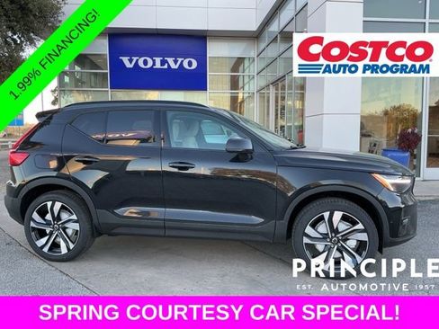 New 2026 Volvo XC40 B4 Plus w/ Climate Package FWD image 7