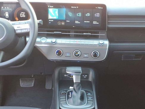 New 2026 Hyundai Kona SE FWD image 12