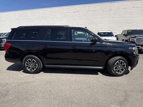 Used 2024 Ford Expedition Max XLT RWD image 4