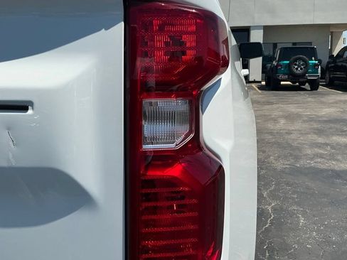 Used 2024 Chevrolet Silverado 1500 LT AWD/4WD image 16