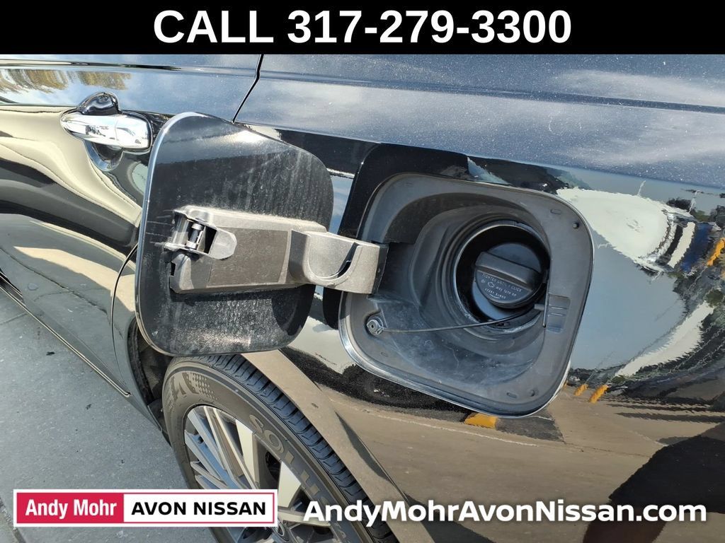 Used 2025 Nissan Altima 2.5 SV AWD/4WD image 13