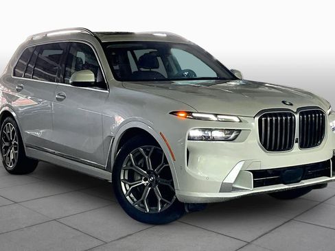 Certified 2026 BMW X7 xDrive40i AWD/4WD image 2