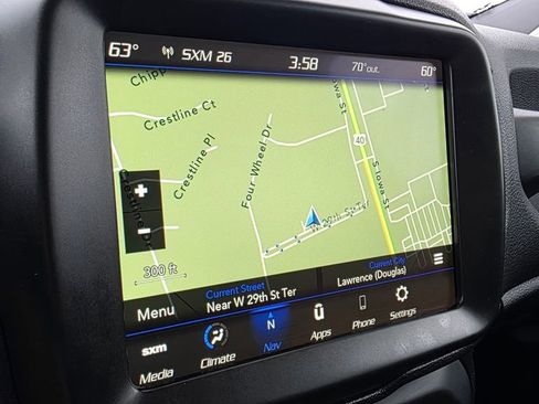 Used 2023 Jeep Renegade Latitude image 40