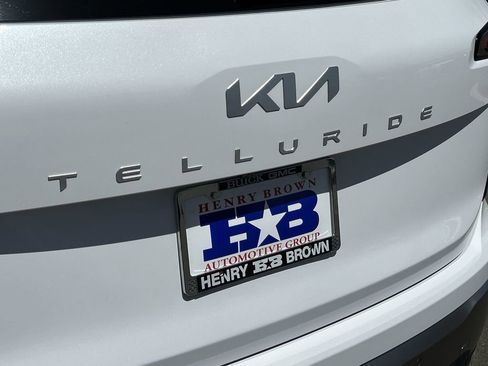 Used 2025 Kia Telluride EX image 33