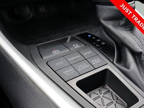 Used 2023 Toyota RAV4 LE image 27