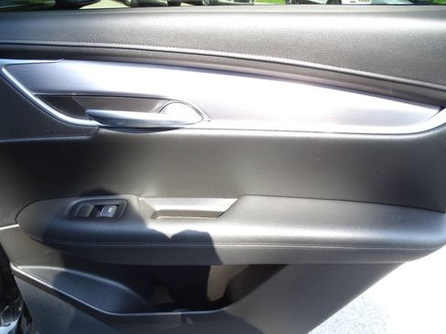 Used 2017 Cadillac XT5 AWD Luxury image 48