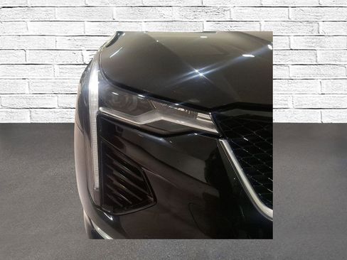 Used 2025 Cadillac CT4 Sport image 9