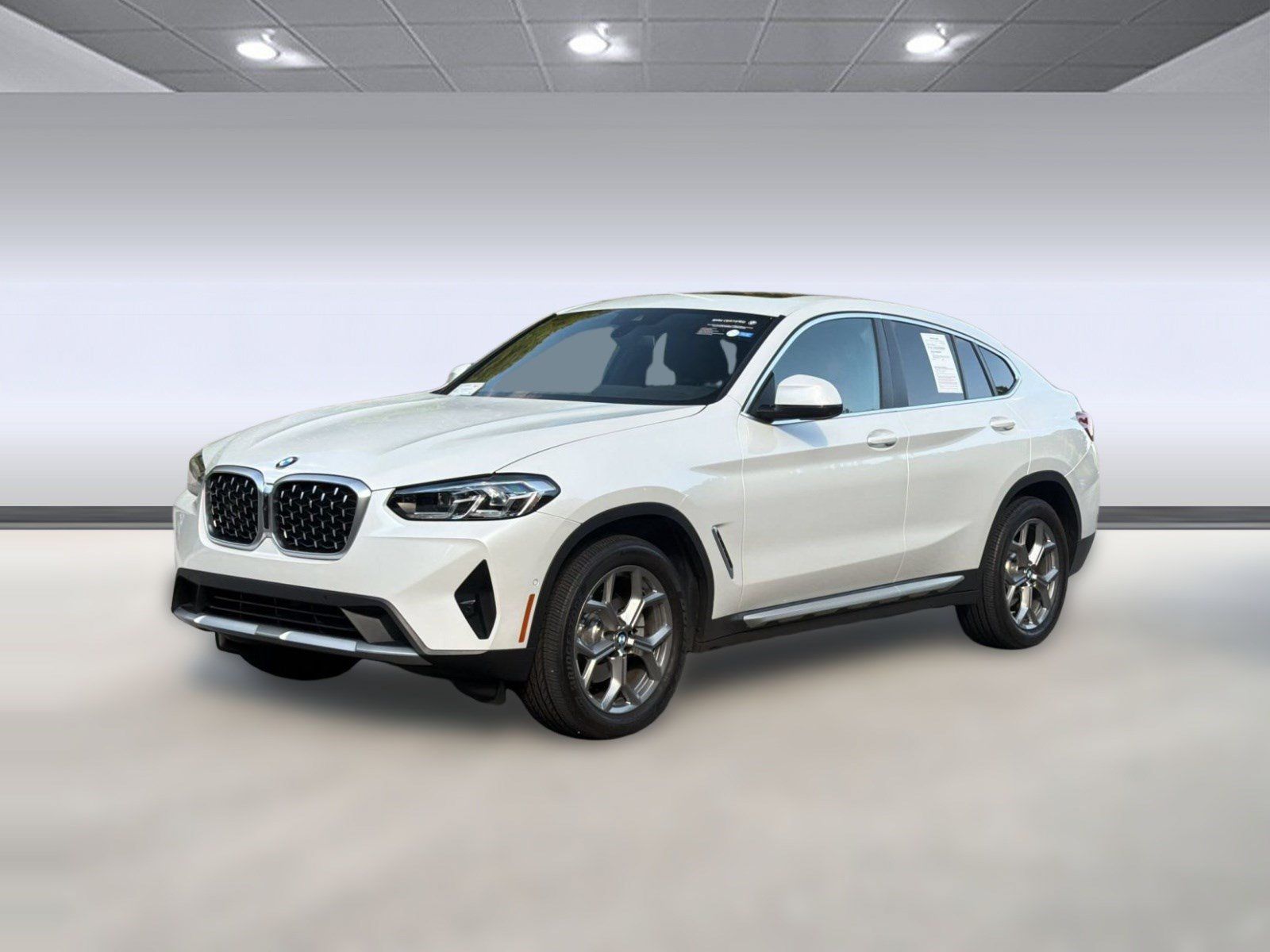 Certified 2025 BMW X4 xDrive30i AWD/4WD image 37