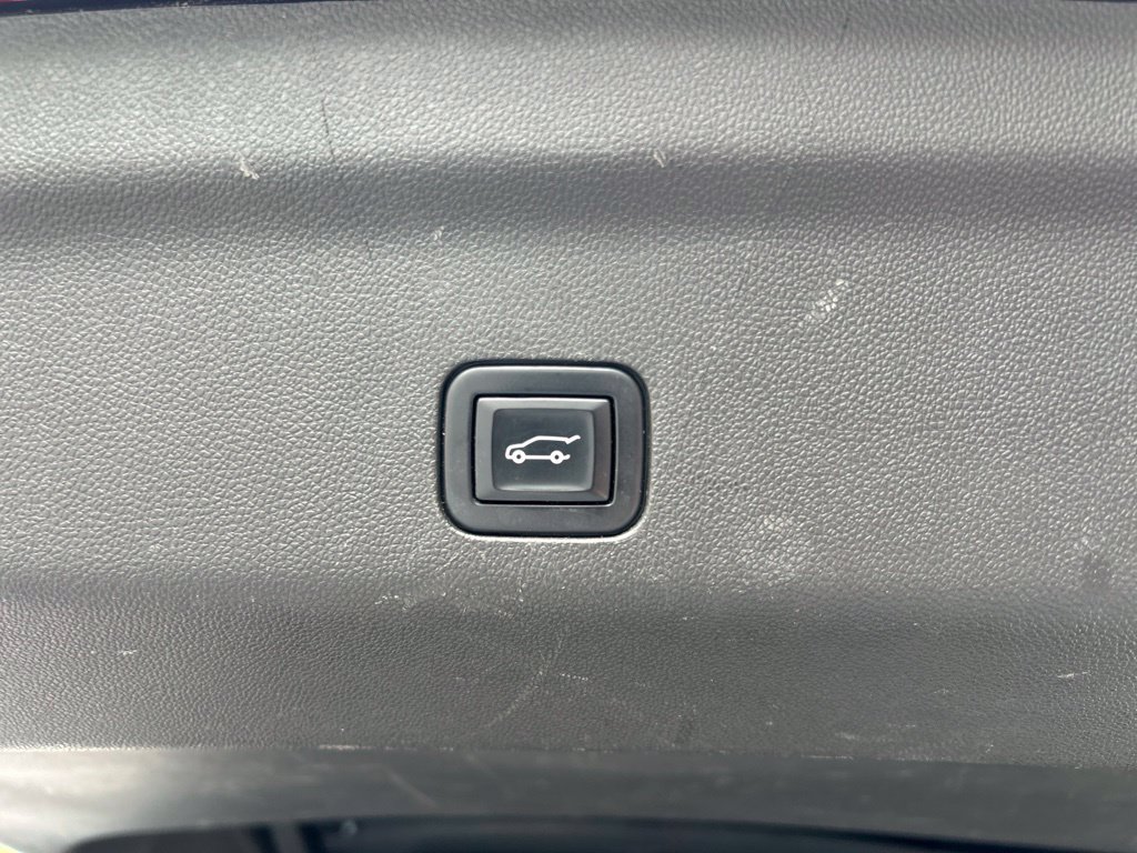 Used 2022 GMC Yukon AT4 w/ Max Trailering Package AWD/4WD image 50