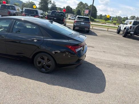 Used 2021 Hyundai Elantra Blue w/ Cargo Package FWD image 27