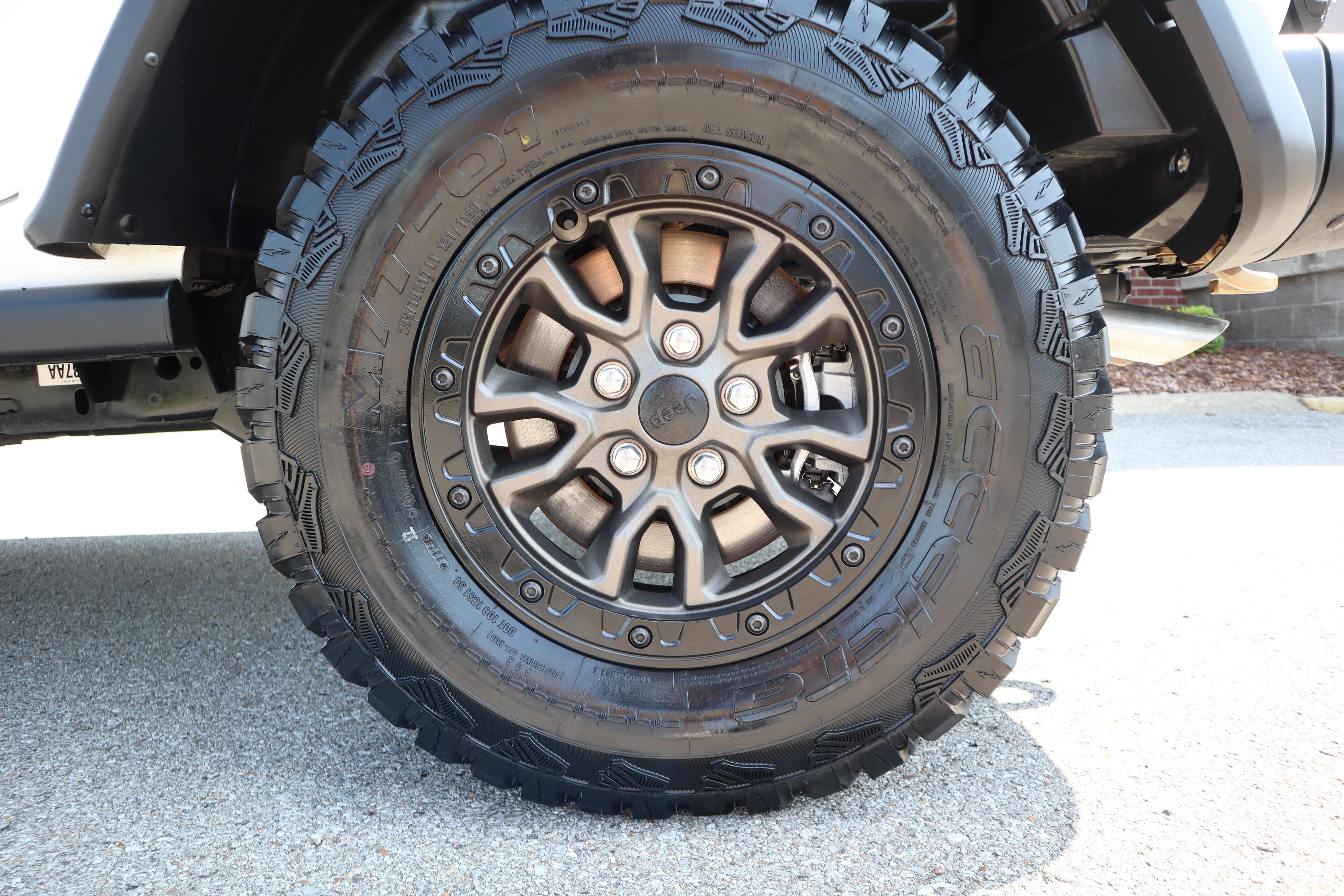 Used 2022 Jeep Wrangler Unlimited Rubicon w/ Dual Door Group (Lowers Only) AWD/4WD image 11