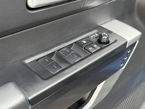 Used 2024 Toyota Tundra Platinum image 16