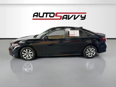 Used 2025 Honda Civic LX image 4