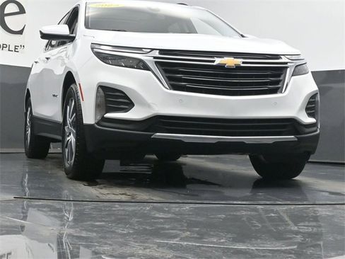 Used 2023 Chevrolet Equinox LT image 4